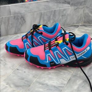 Girls' Blue & Pink Athletic Trail Shoes